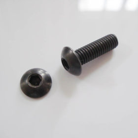 Pole Sechskant-Schraube mit Kopf - geschwärzt