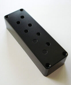Pickupkappe - Bass / 4-Saiter mit Pole - schwarz