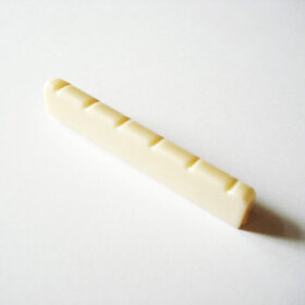 Gitarrensattel - Klassik 3 - weiß